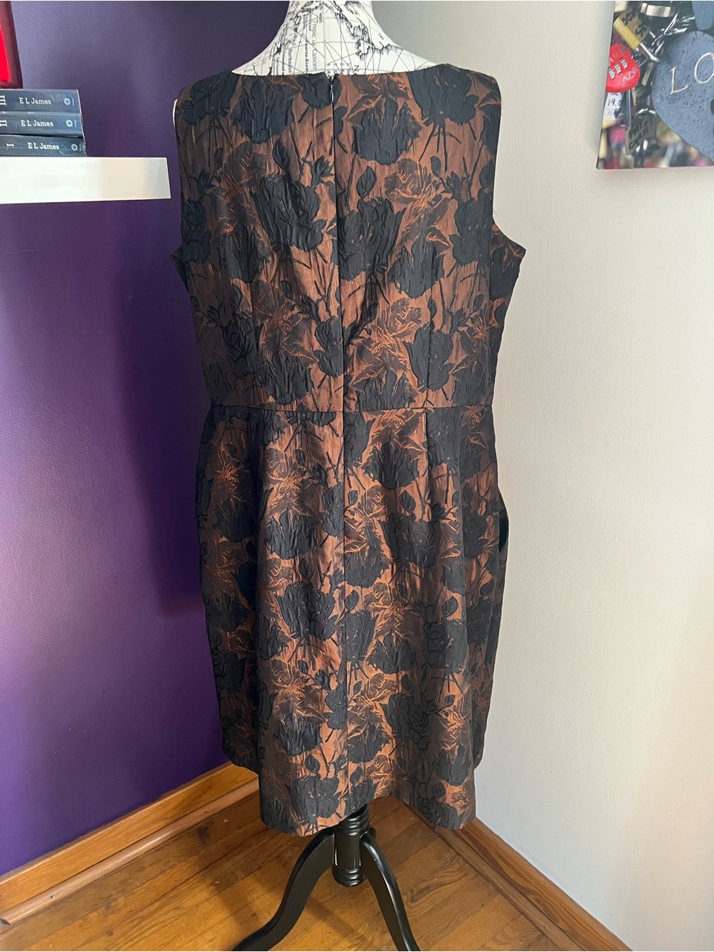 7 for $30 Talbots Sleeveless Black and Brown Floral Jacquard Dress - Picture 9 of 13